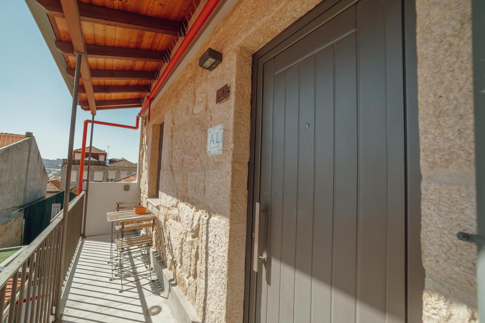 Mezzanine Stylish Apartments By Vacationy Porto Dış mekan fotoğraf